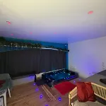 2 Avec Jacuzzi 아그