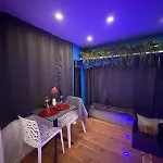 2 Avec Jacuzzi 아파트 *