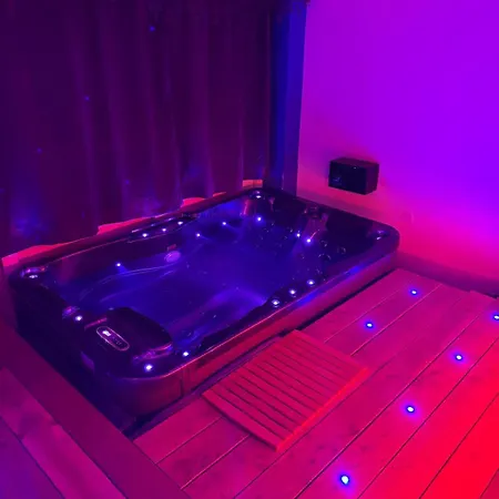 شقة Love 2 Sans Jacuzzi Probleme De Pompe آجد