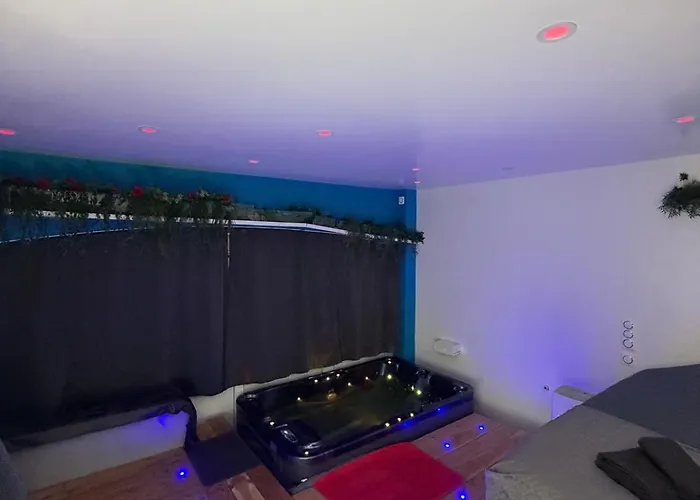 Appartement 2 Avec Jacuzzi