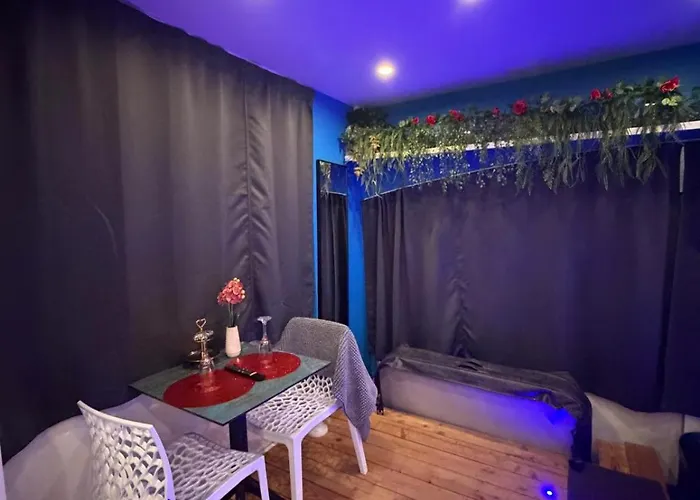 2 Avec Jacuzzi Appartamento *