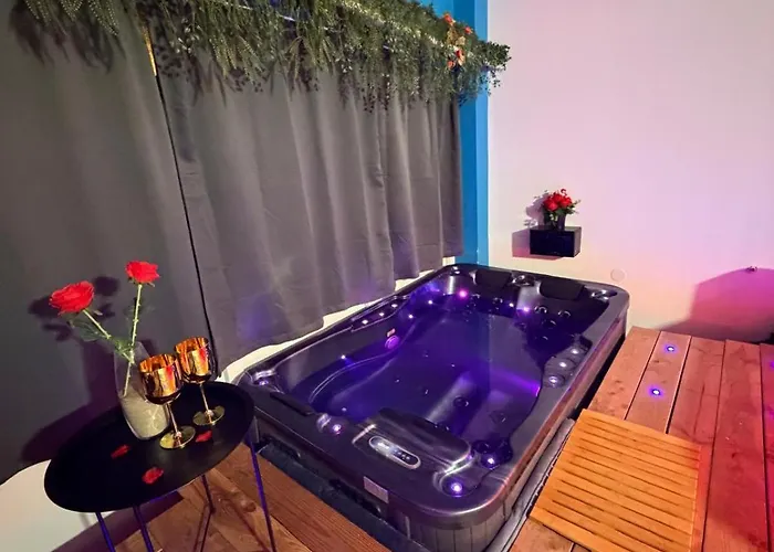 2 Avec Jacuzzi Appartement *